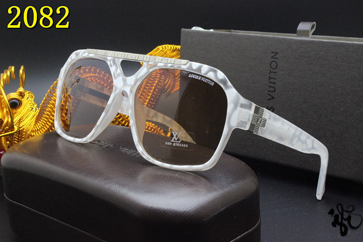 LV Sunglasses AAA-047