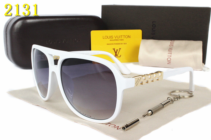 LV Sunglasses AAA-050