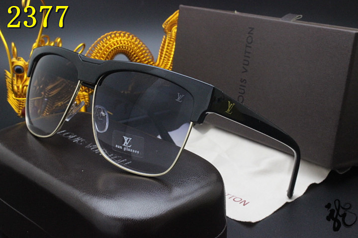 LV Sunglasses AAA-068