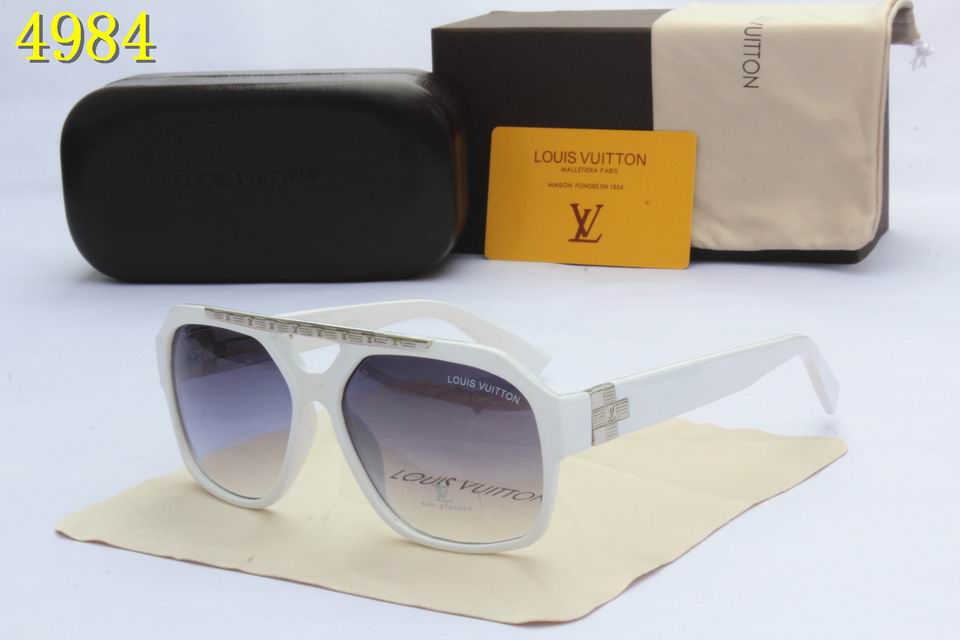 LV Sunglasses AAA-080