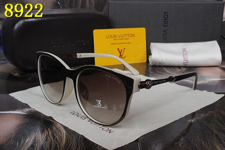 LV Sunglasses AAA-084
