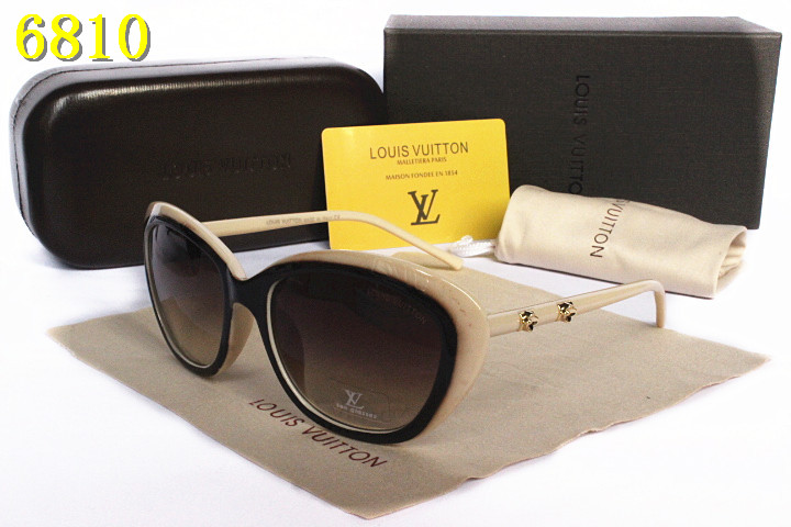 LV Sunglasses AAA-094