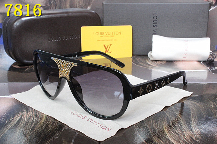LV Sunglasses AAA-097