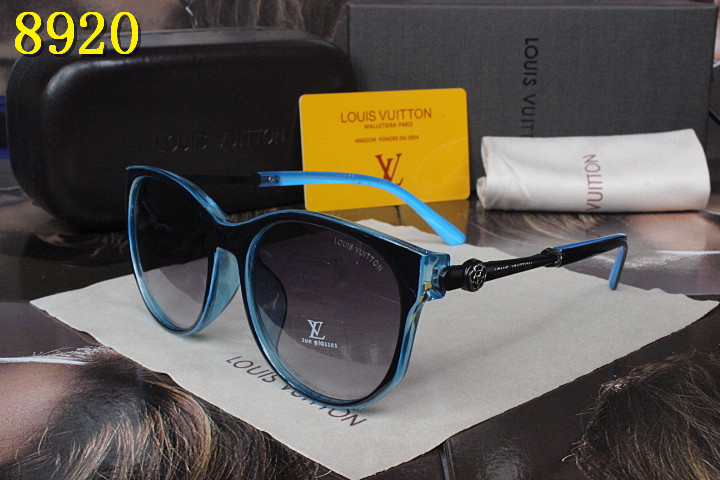 LV Sunglasses AAA-099