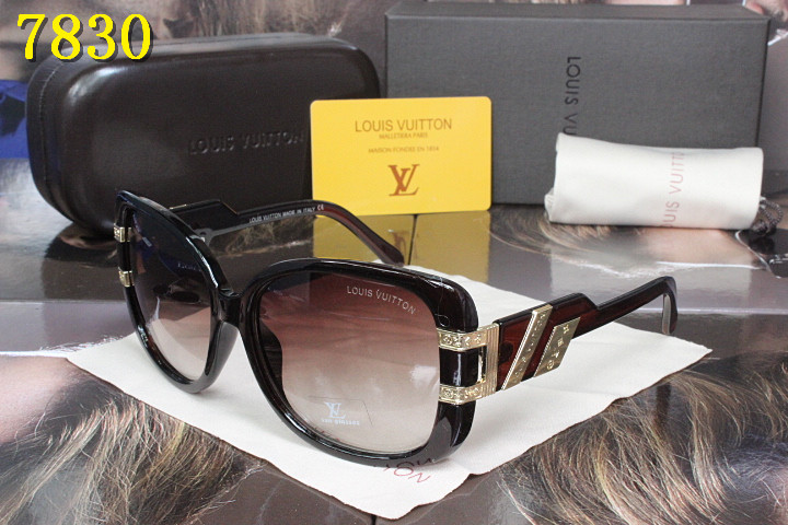 LV Sunglasses AAA-109