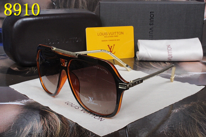 LV Sunglasses AAA-117