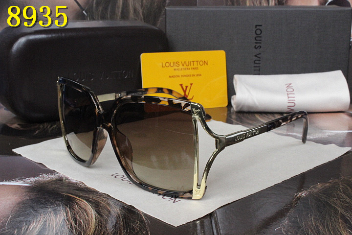 LV Sunglasses AAA-129