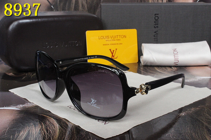 LV Sunglasses AAA-131