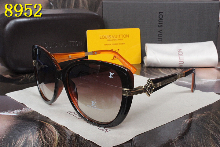 LV Sunglasses AAA-138