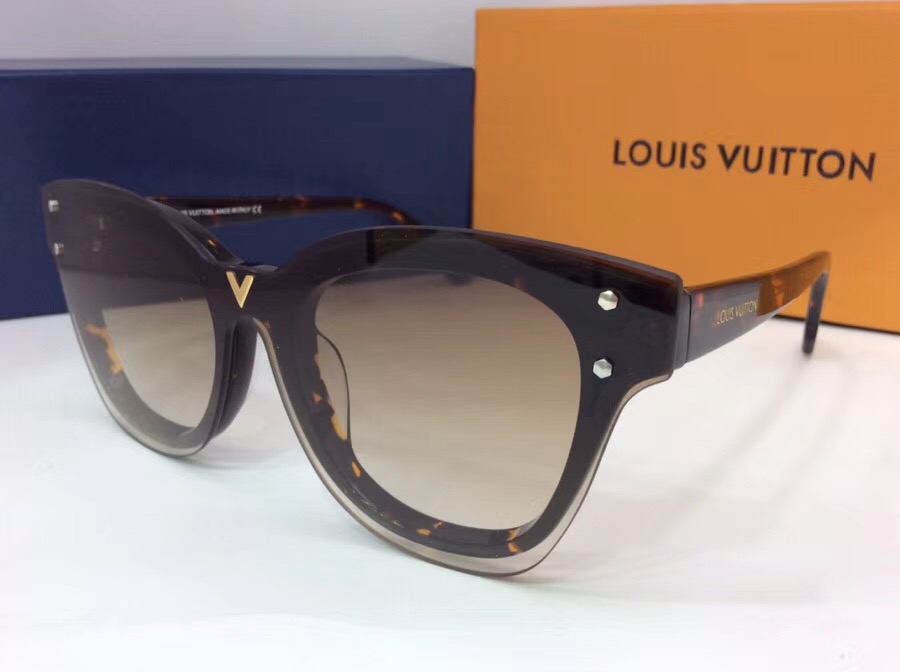 LV Sunglasses AAAA-715