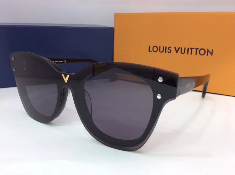LV Sunglasses AAAA-717