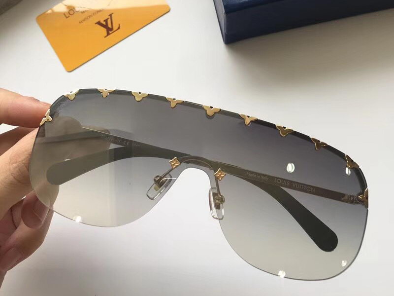 LV Sunglasses AAAA-757
