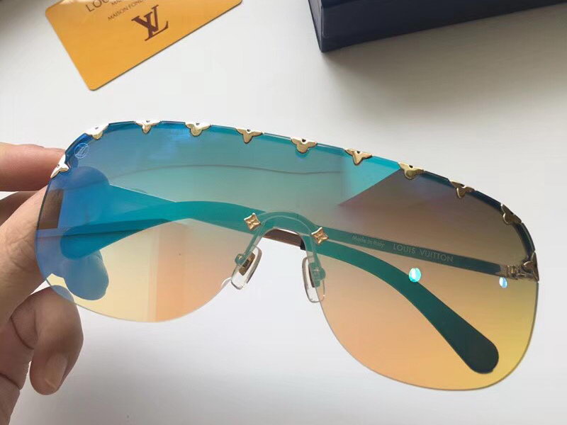 LV Sunglasses AAAA-758