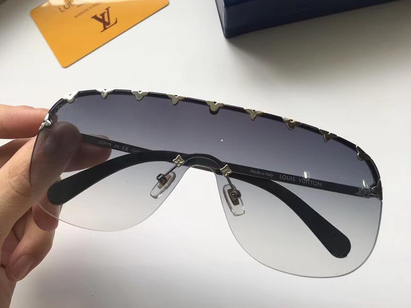 LV Sunglasses AAAA-759