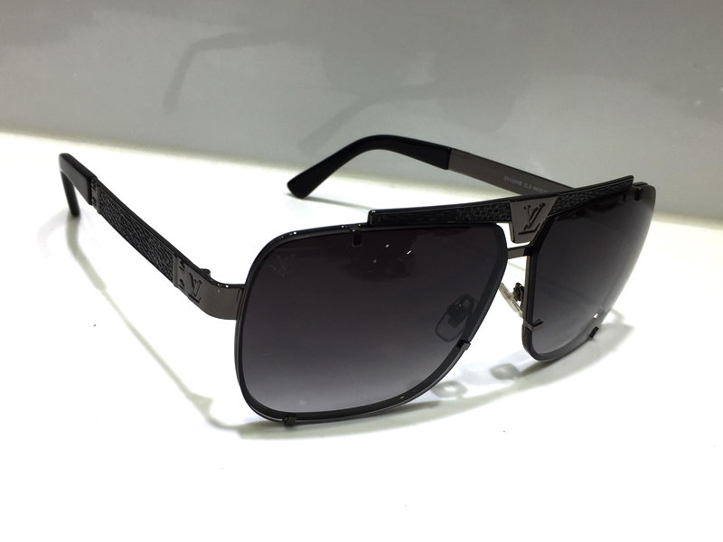 LV Sunglasses AAAA-798