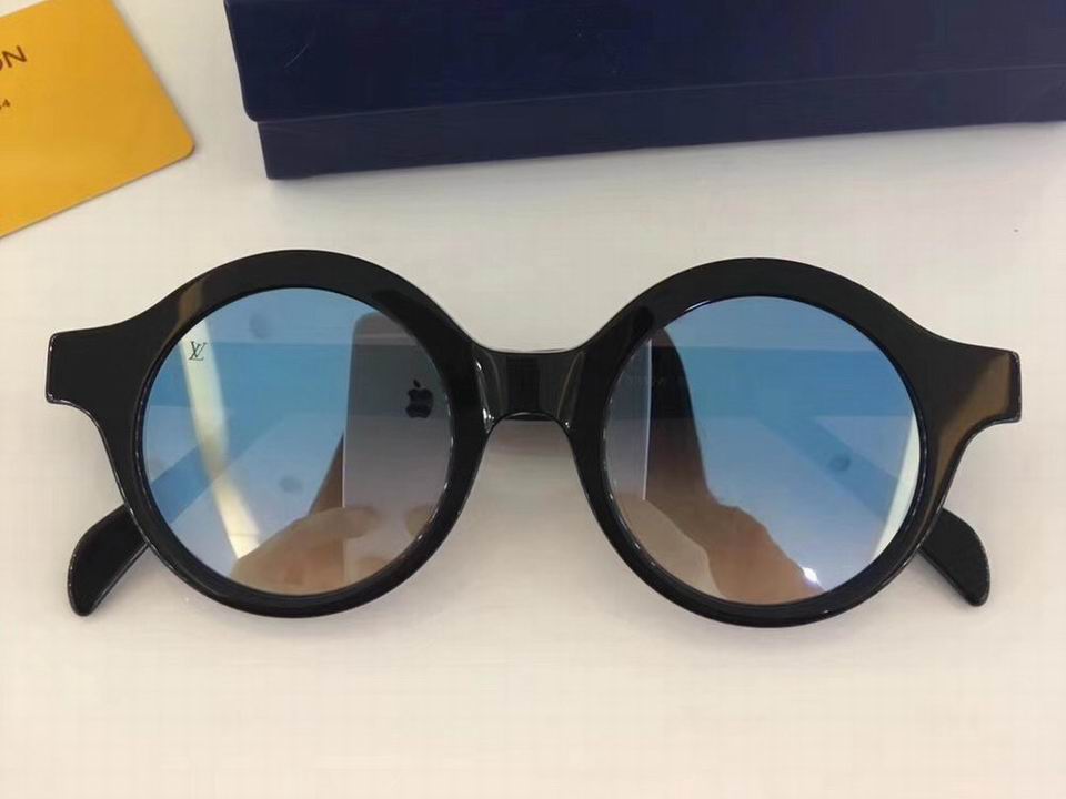 LV Sunglasses AAAA-900