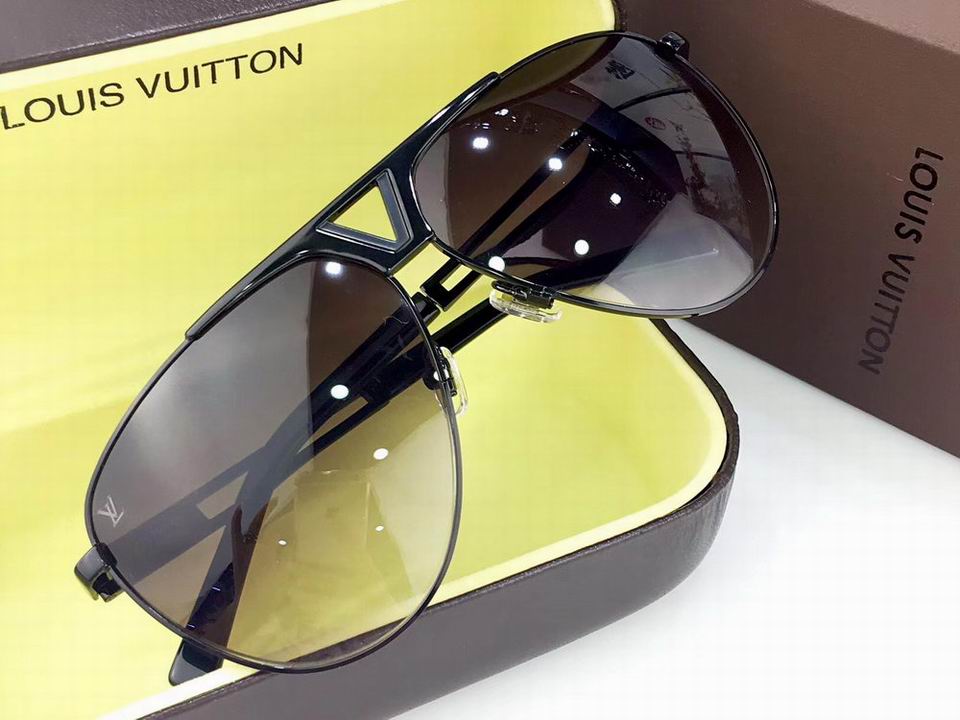 LV Sunglasses AAAA-916