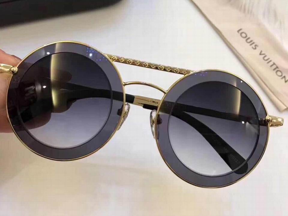 LV Sunglasses AAAA-924