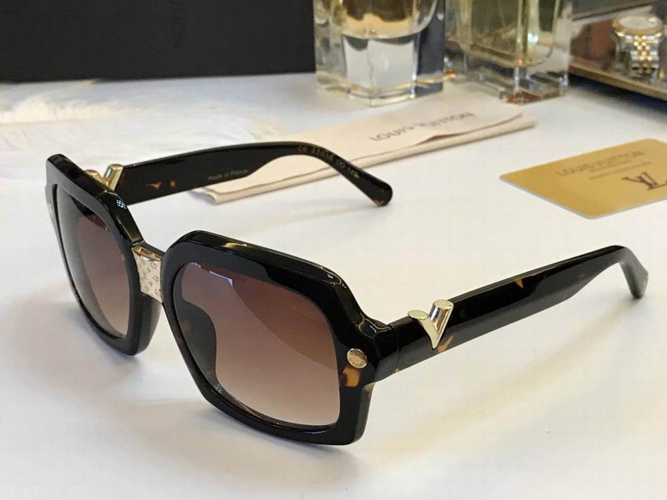 LV Sunglasses AAAA-997