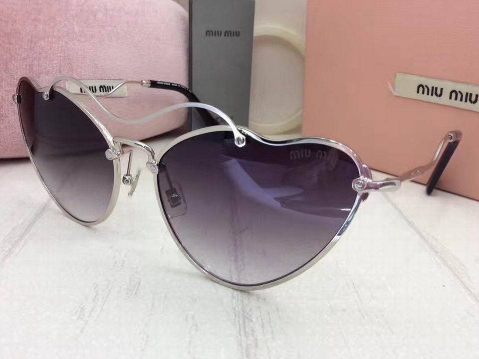 Miu Miu Sunglasses AAAA-450