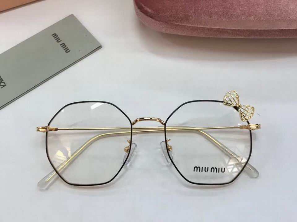 Miu Miu Sunglasses AAAA-580