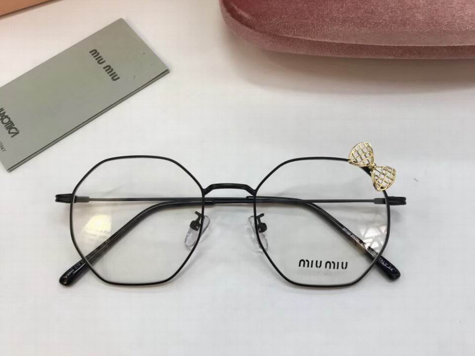 Miu Miu Sunglasses AAAA-582