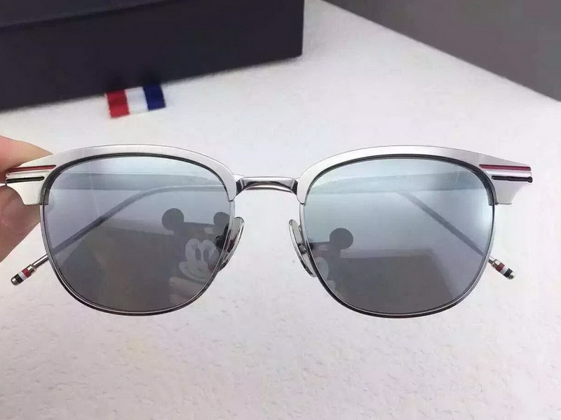 V Sunglasses AAAA-181