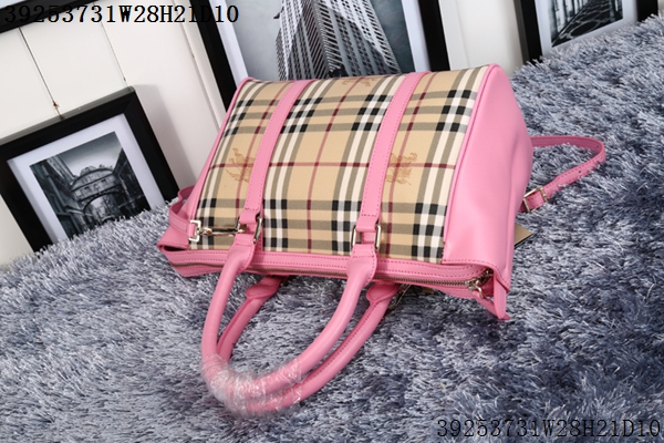 Burberry Handbags AAA-001