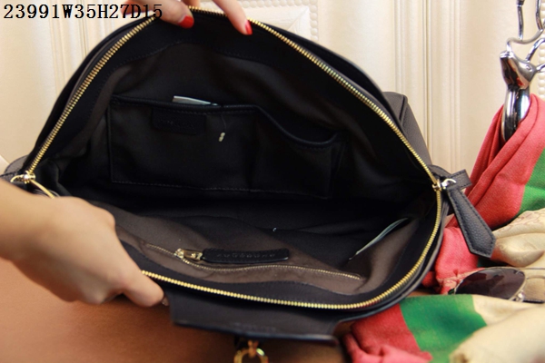 Burberry Handbags AAA-008