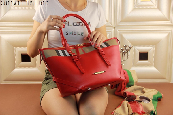 Burberry Handbags AAA-017