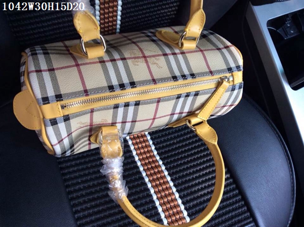 Burberry Handbags AAA-023