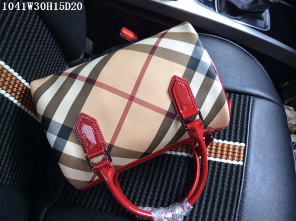 Burberry Handbags AAA-030