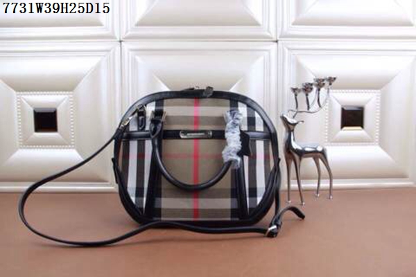 Burberry Handbags AAA-052