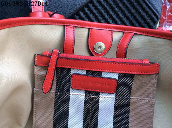 Burberry Handbags AAA-054