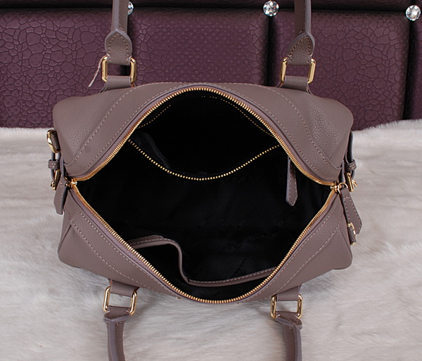 Burberry Handbags AAA-058