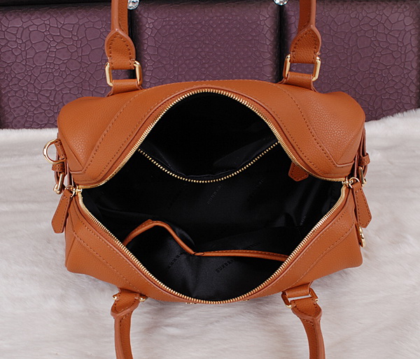 Burberry Handbags AAA-059