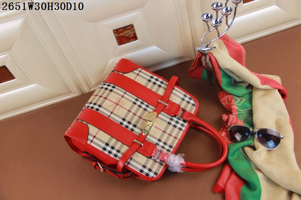 Burberry Handbags AAA-061