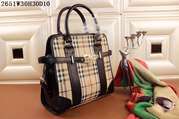 Burberry Handbags AAA-062