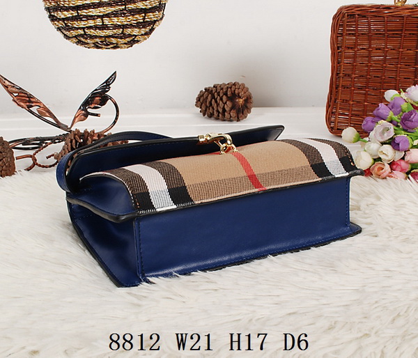 Burberry Handbags AAA-082