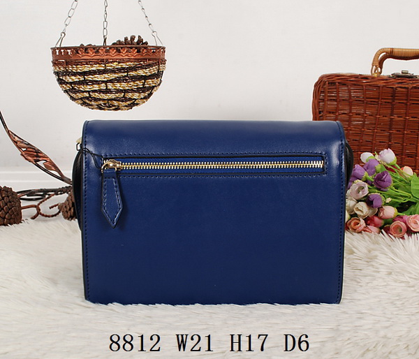 Burberry Handbags AAA-082