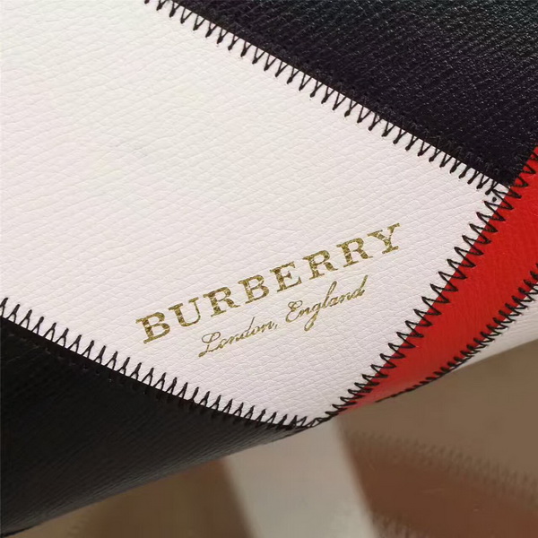 Burberry Handbags AAA-093
