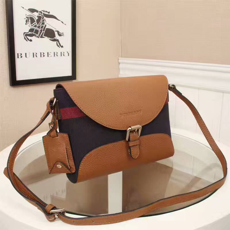 Burberry Handbags AAA-098