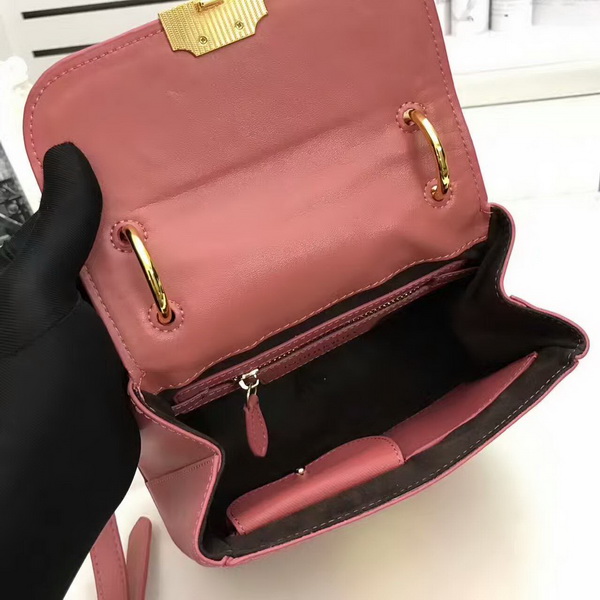 Burberry Handbags AAA-111