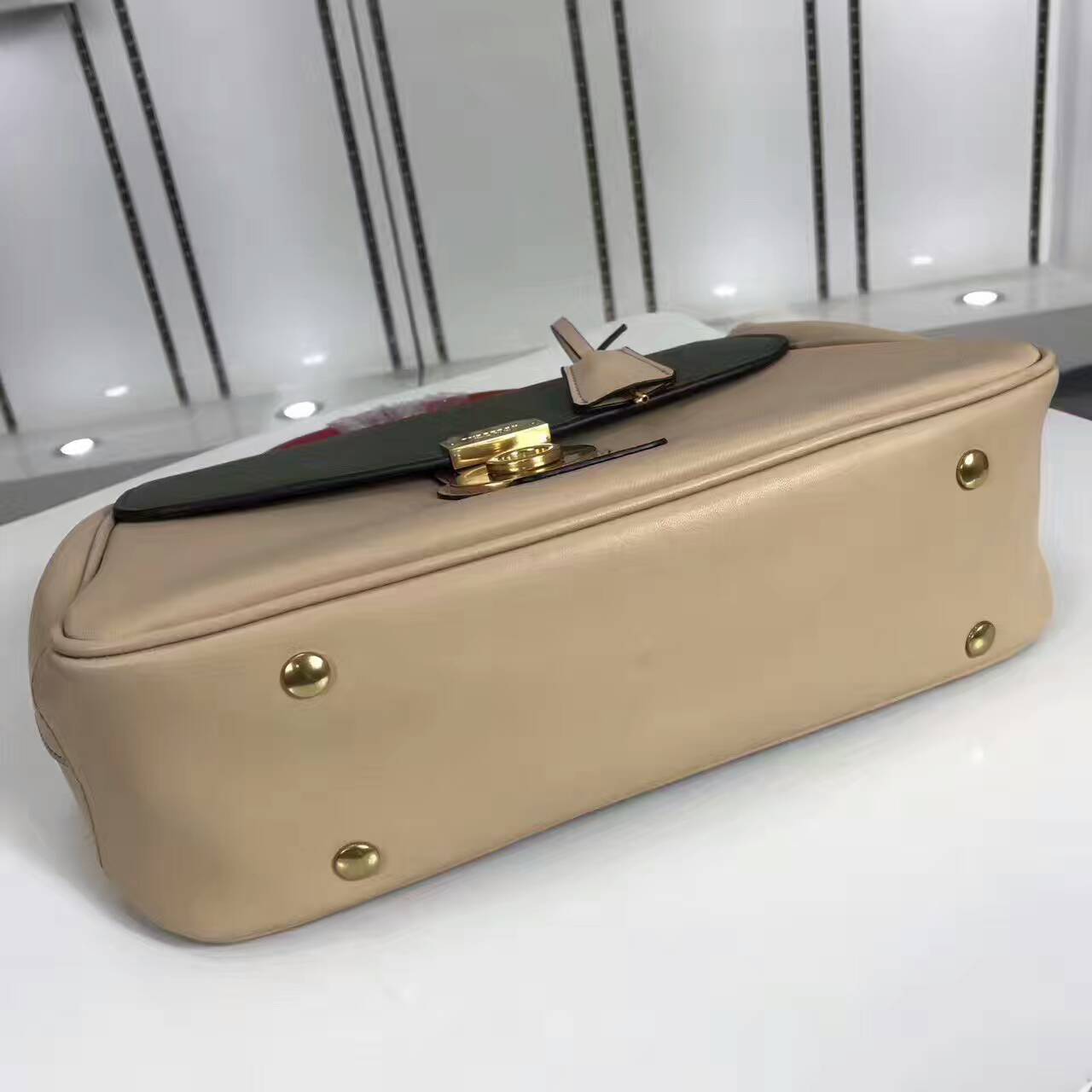 Burberry Handbags AAA-123