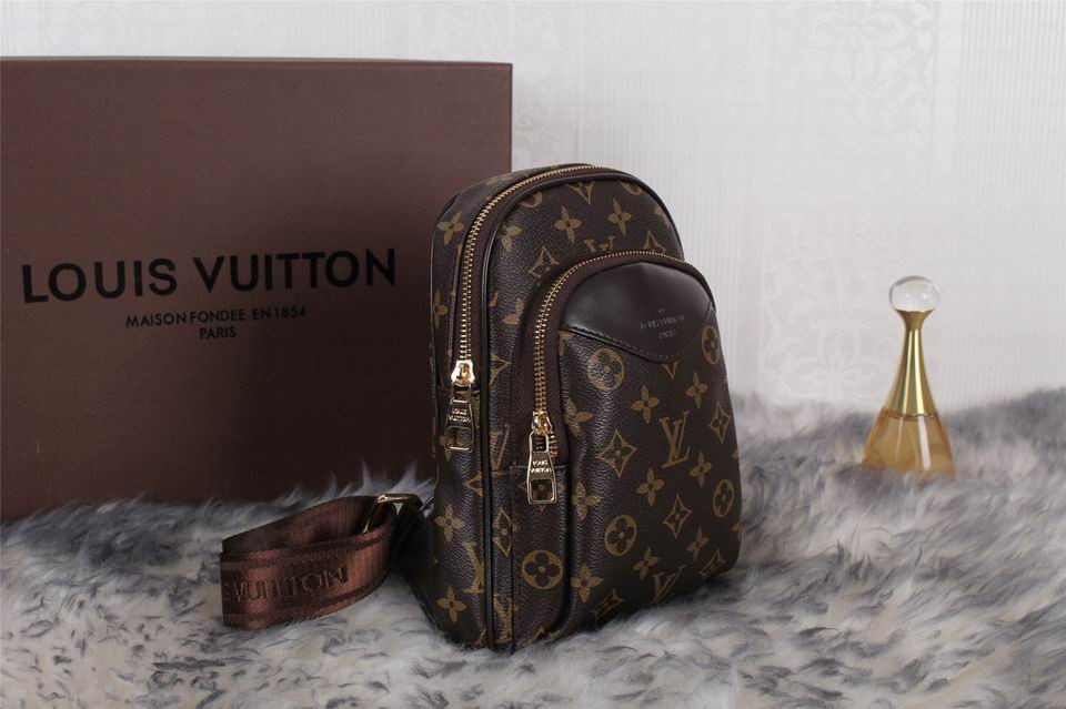 LV Backpack 1:1 Quality-001