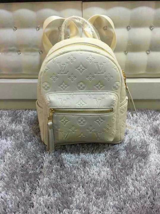 LV Backpack 1:1 Quality-008