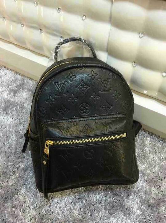 LV Backpack 1:1 Quality-012