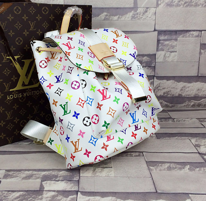 LV Backpack 1:1 Quality-015