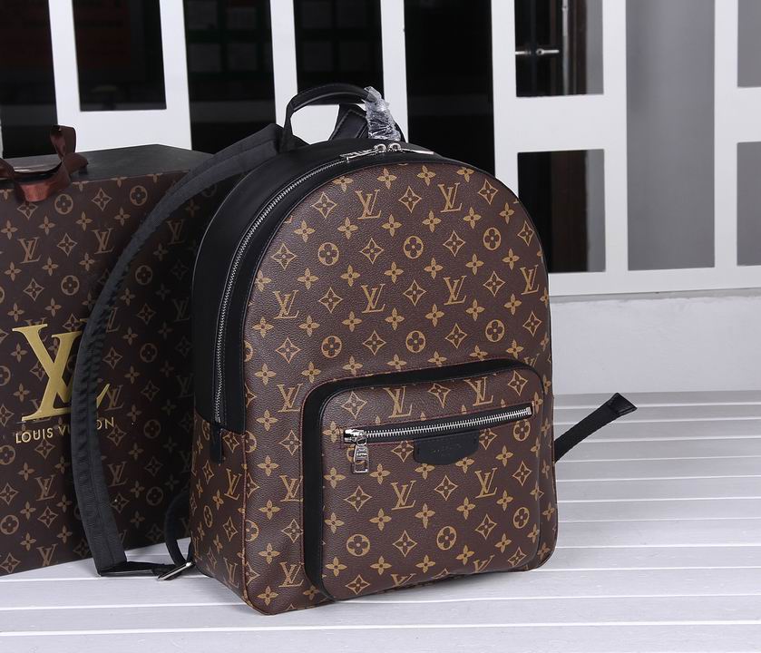 LV Backpack 1:1 Quality-040
