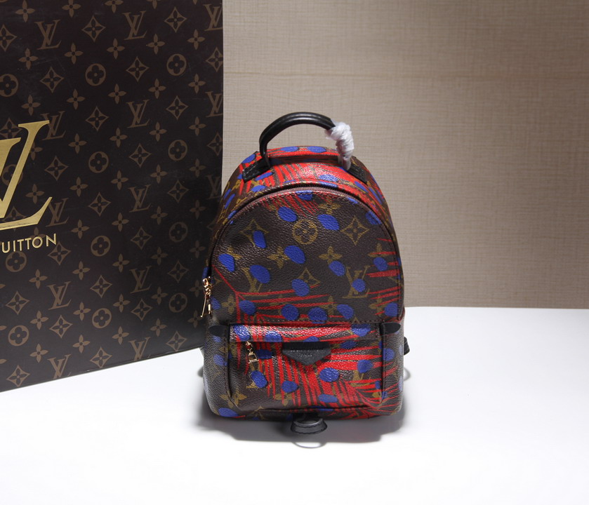 LV Backpack 1:1 Quality-069
